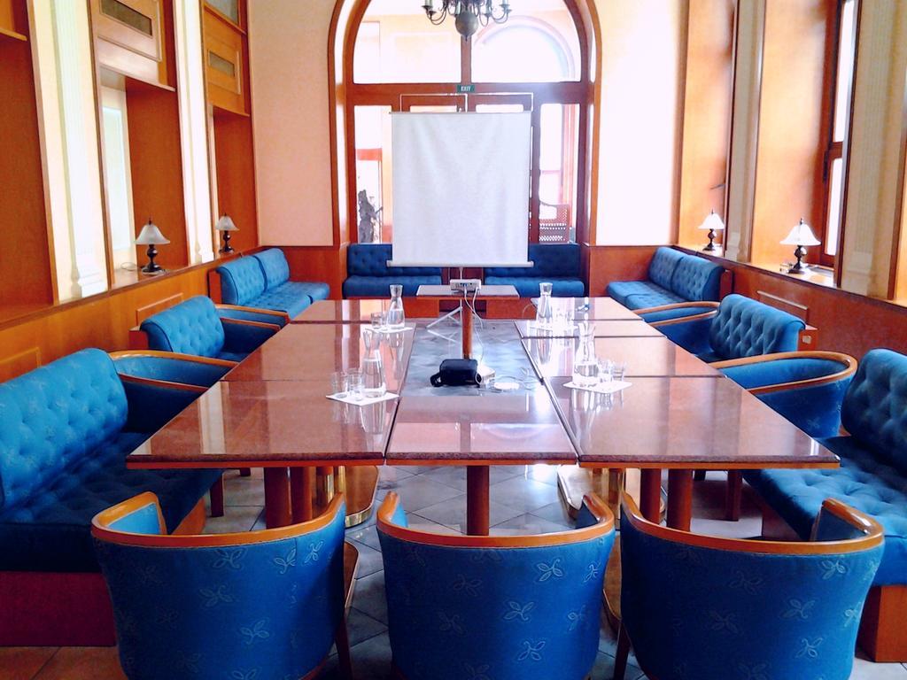 Opera Hotel 4*