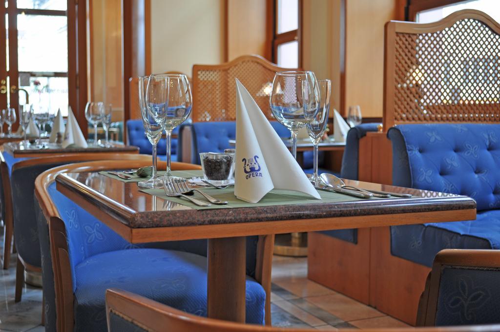 Opera Hotel 4*