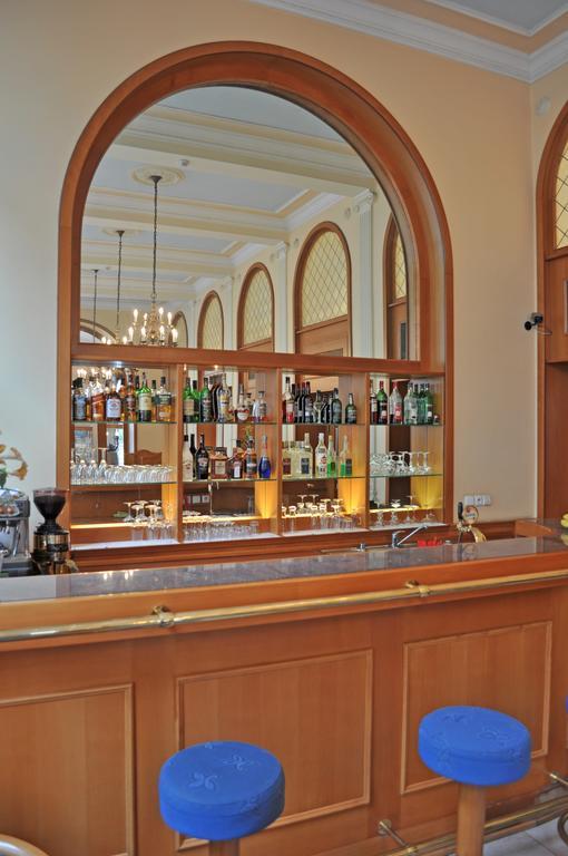 Opera Hotel 4*