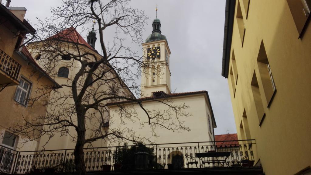 Jakubska 676 *
