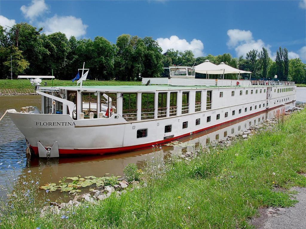 Botel Florentina Boat