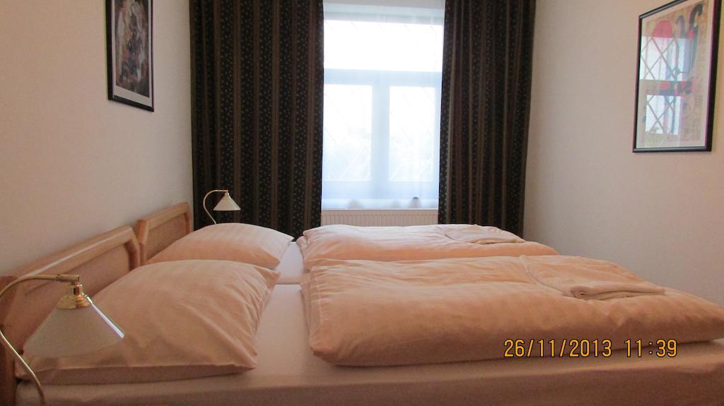 Guest house Jinonice 3*