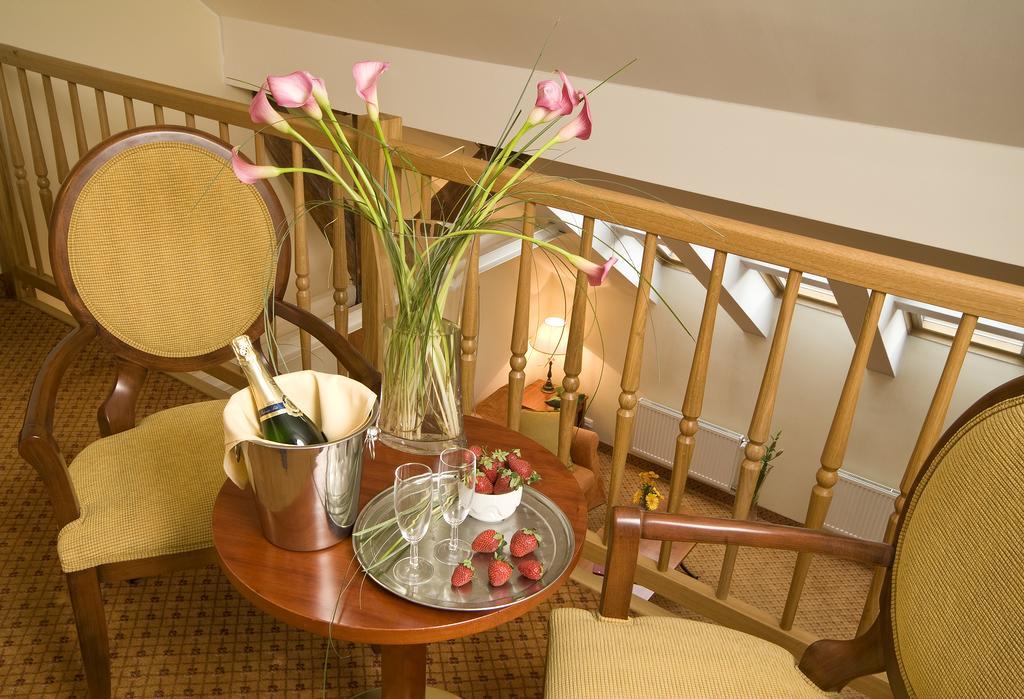Otel Raffaello 4*
