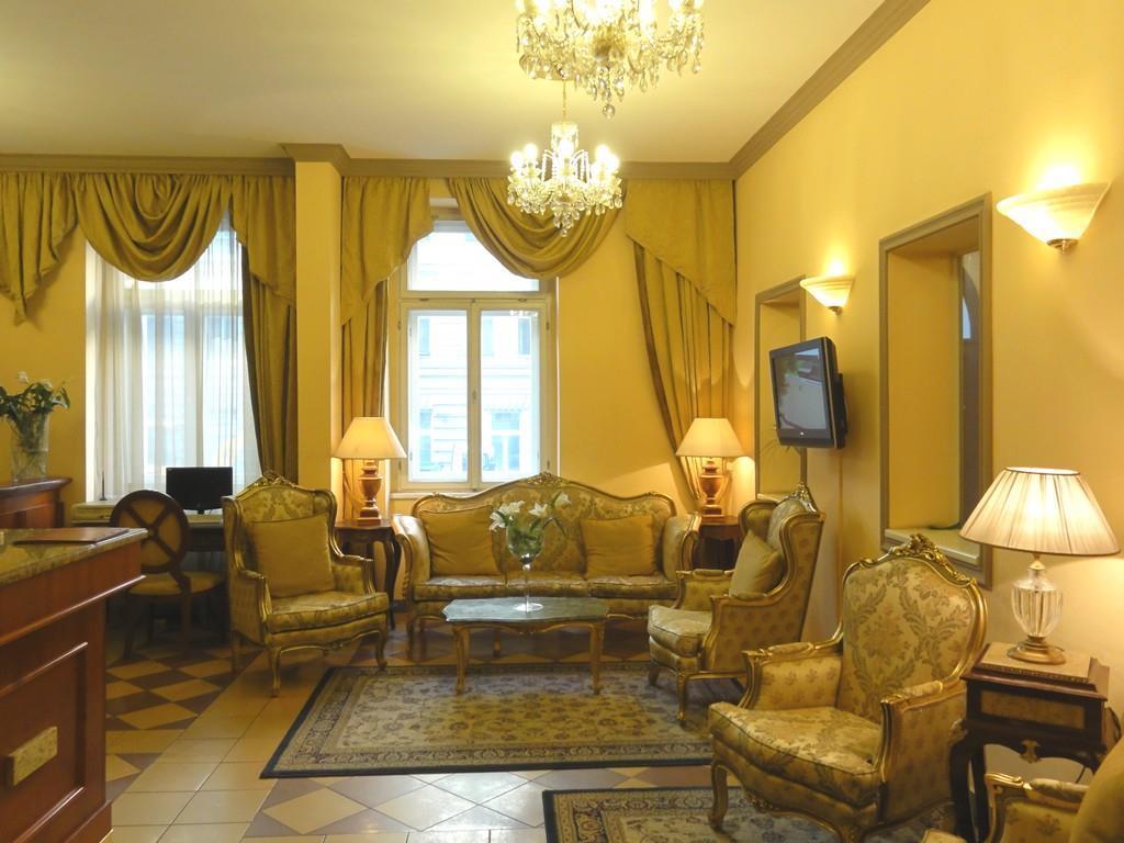 Raffaello Otel 4*
