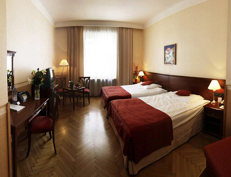 Rott Hotel