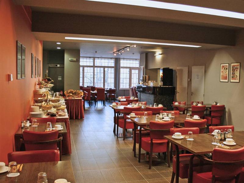 Hotel Ea Julis 4*