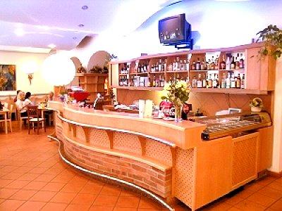 Ea Tosca Hotel