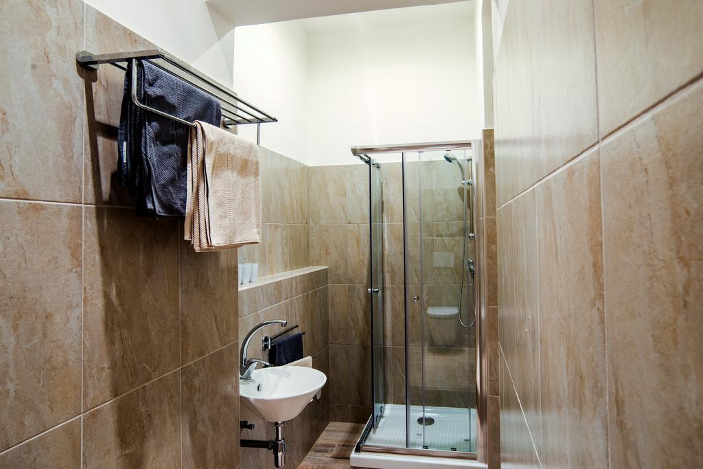 Apartment Gesse Brezinova Prague