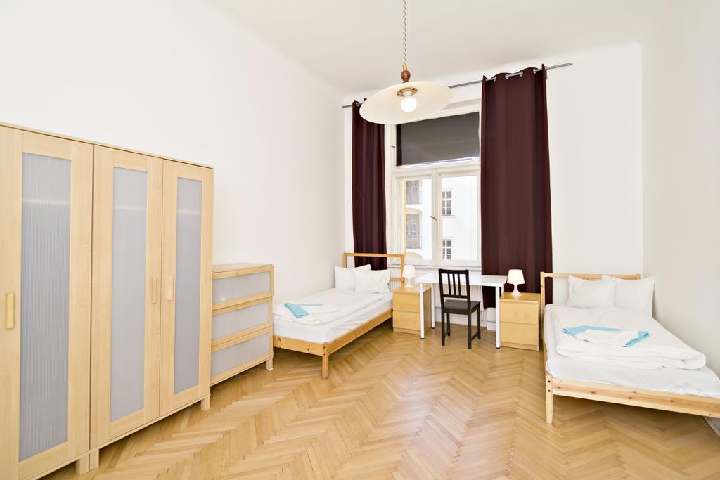 In Mala Strana - 10 Minutes From Charles Bridge *