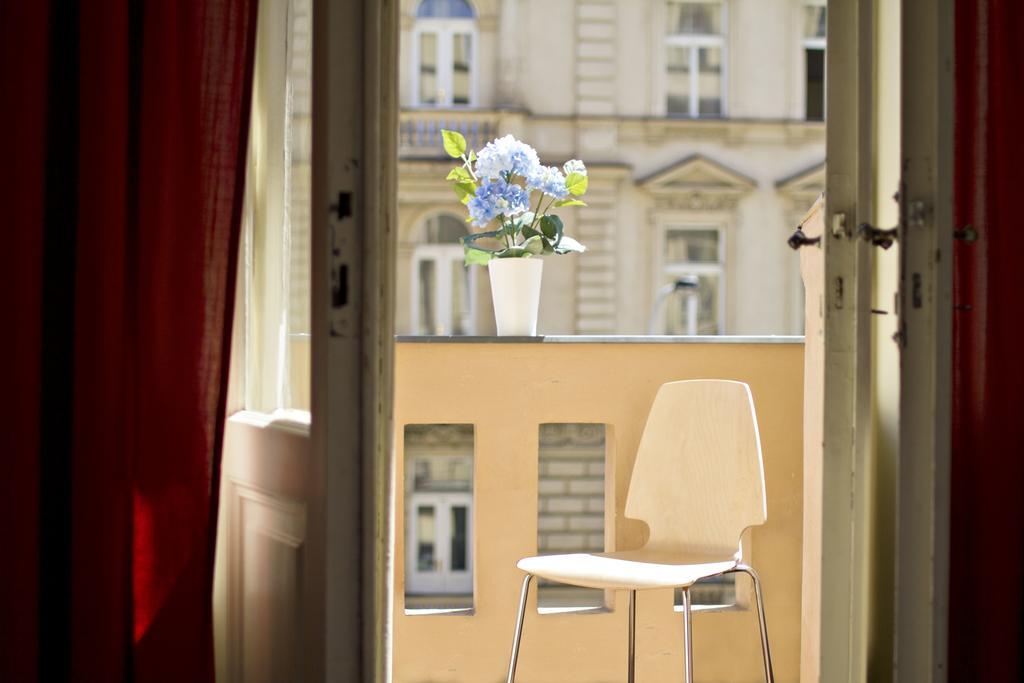 Daire In Mala Strana - 10 Minutes From Charles Bridge *