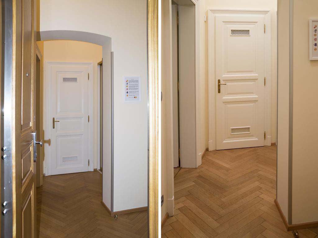 Modern Všehrdova Apartment *