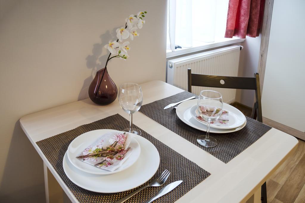 Krakovska 5 *