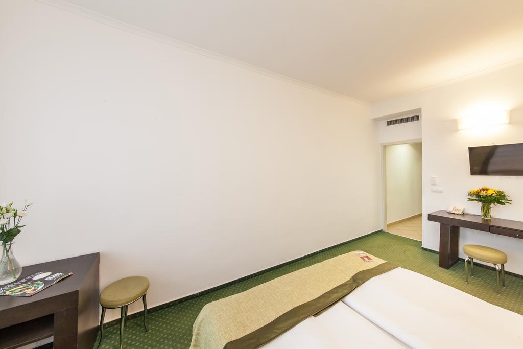 Vitkov Hotel 4*