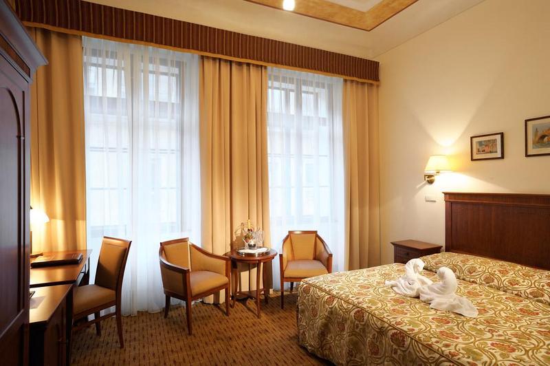 Majestic Plaza Hotel