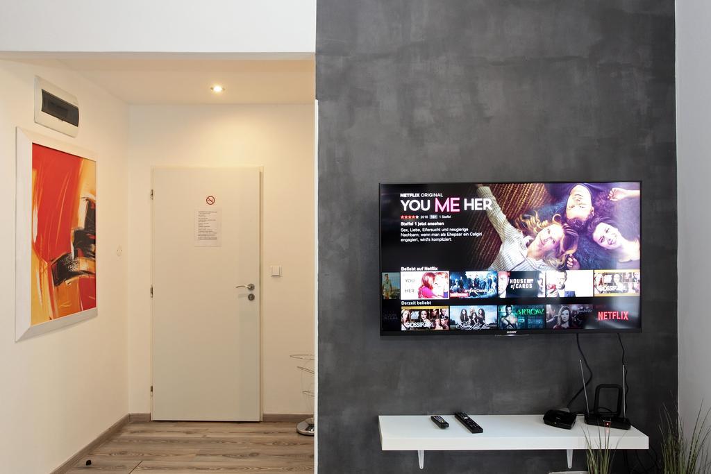 House - The Modern Flat Apartment