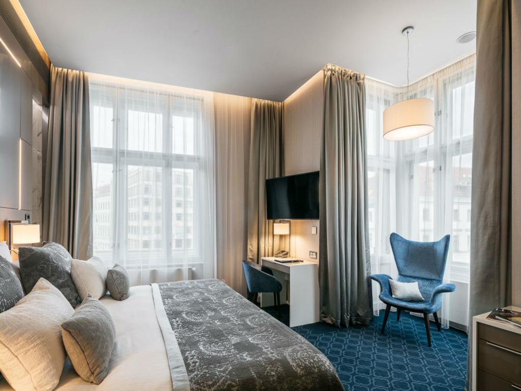 Hotel Kings Court 5*