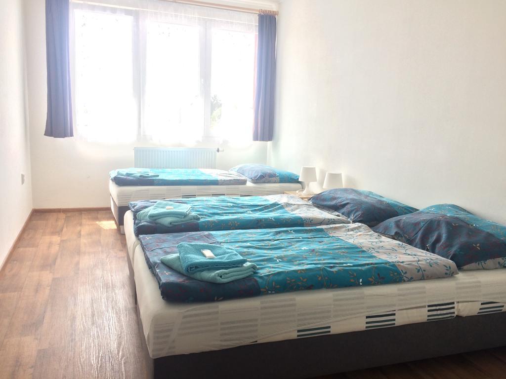 Briliant Hostel *