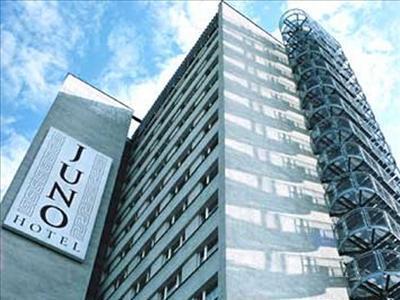 Uno Otel 4*
