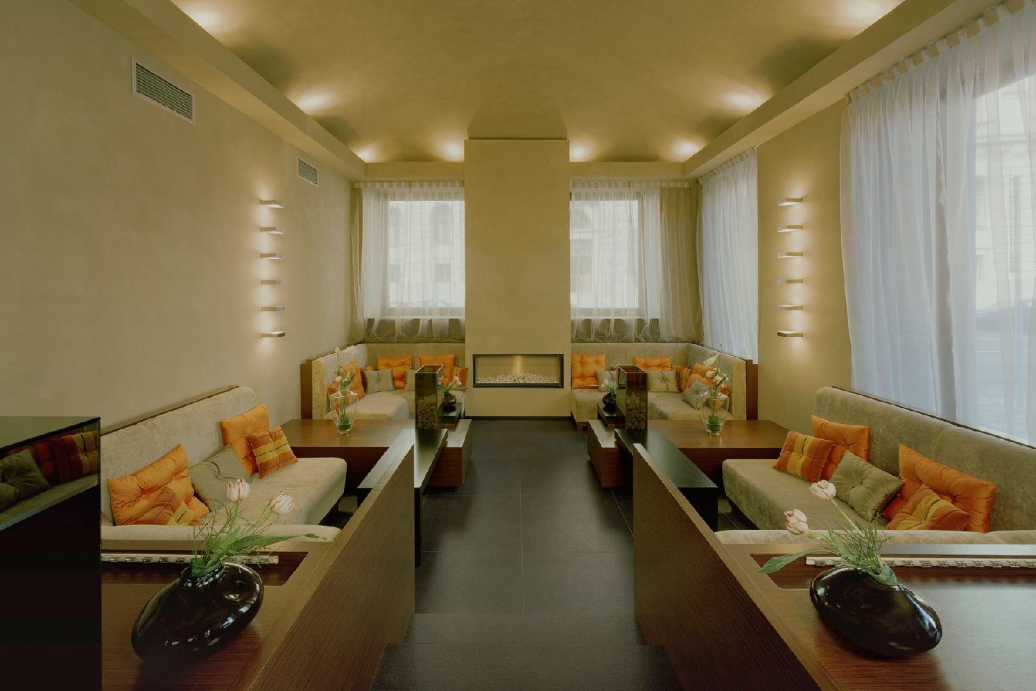 987 Design Hotel 4*