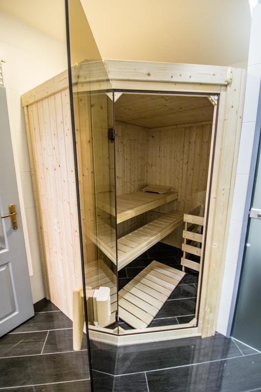 Apartment Brooklyn Sauna By Ruterra Prague