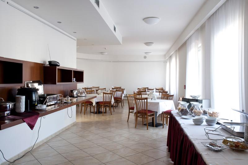 Popelka Hotel 4*