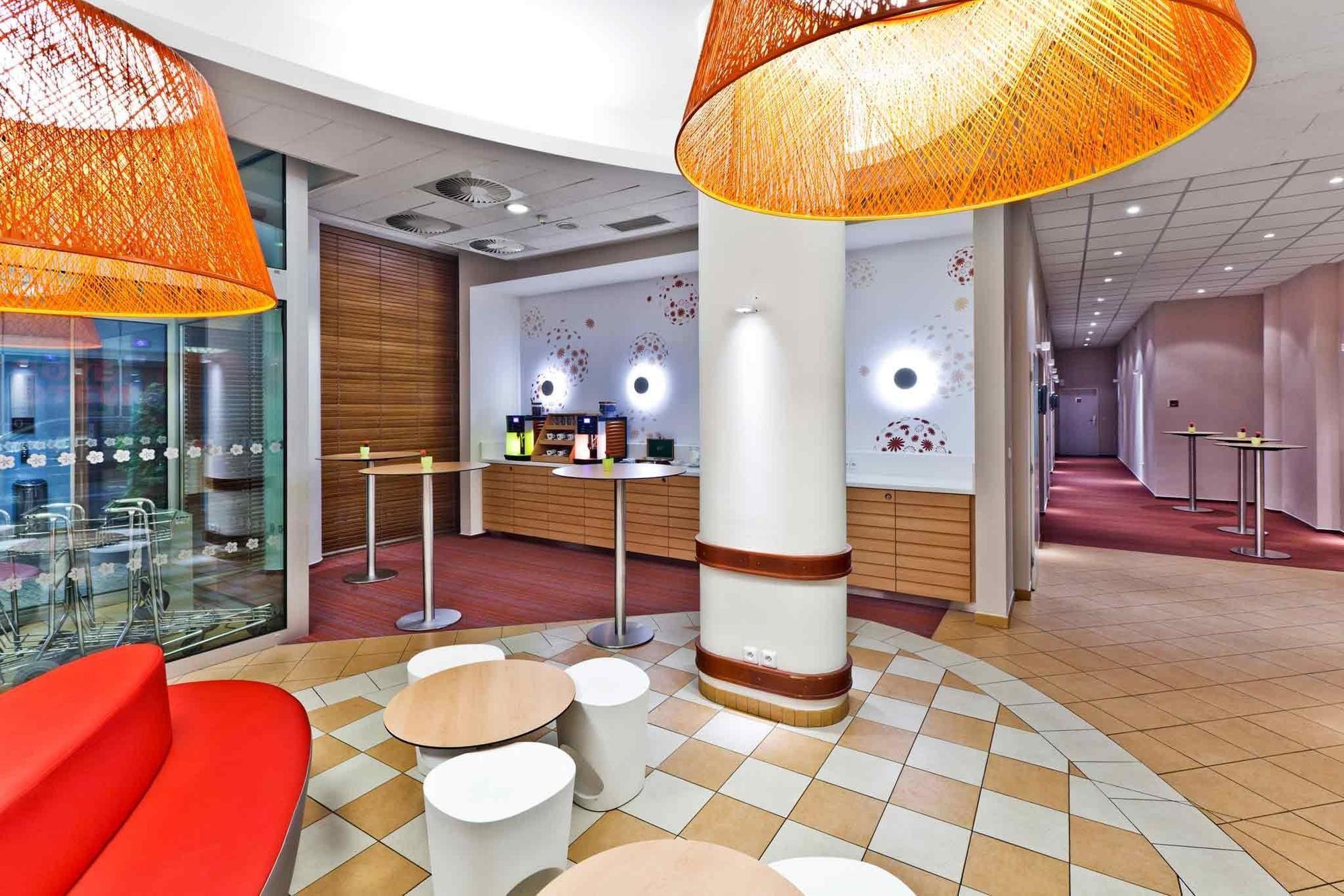 Ibis Mala Strana Hotel 3*