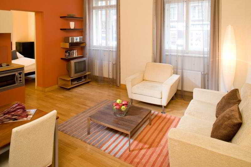 Aparthotel Mamaison Belgicka 4*