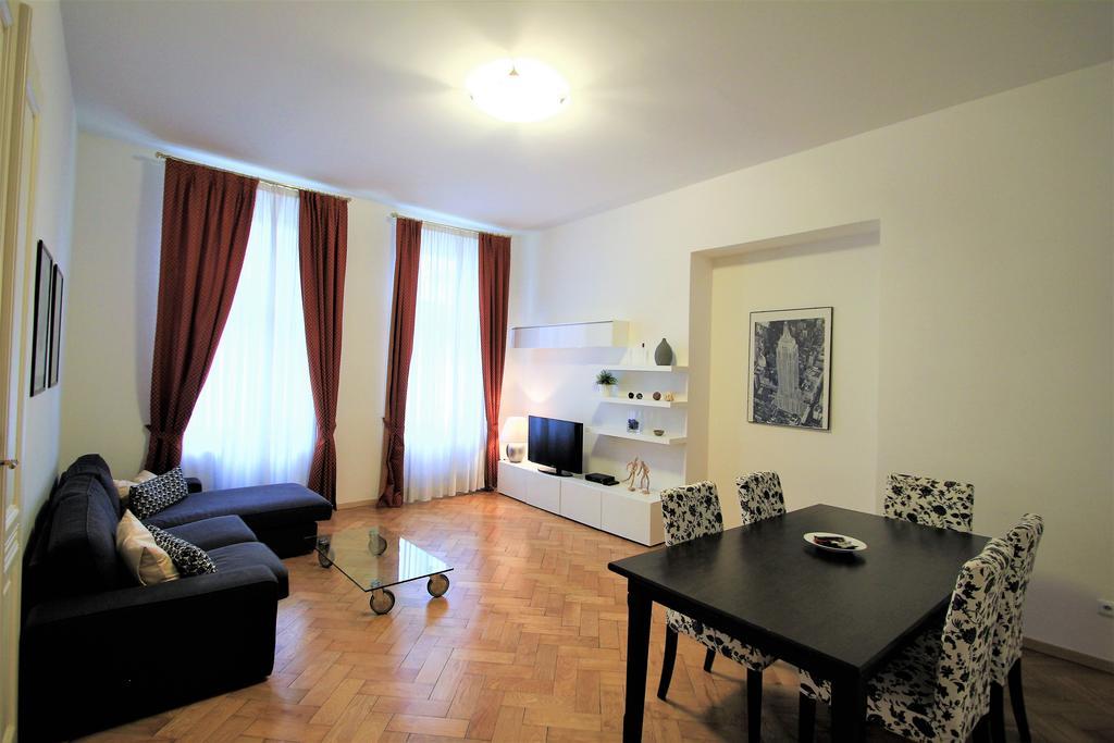 Apartment Salvator - By