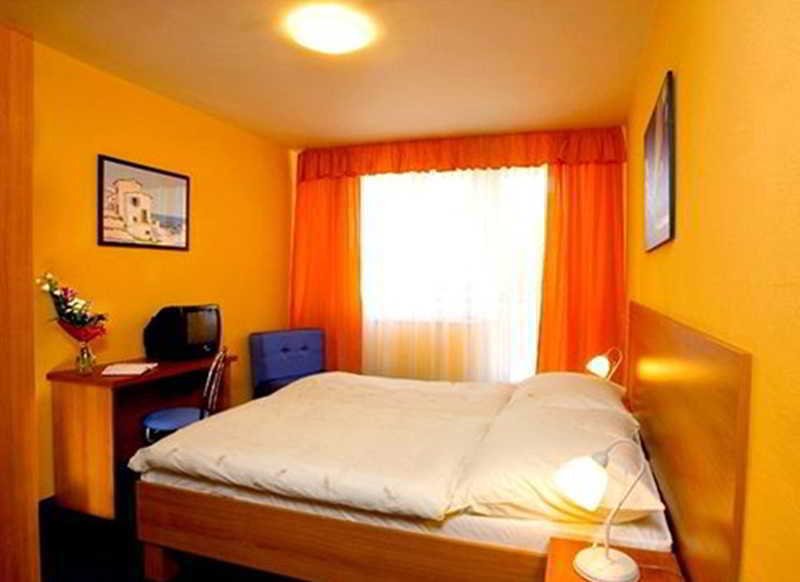 Bridge Hotel 3*