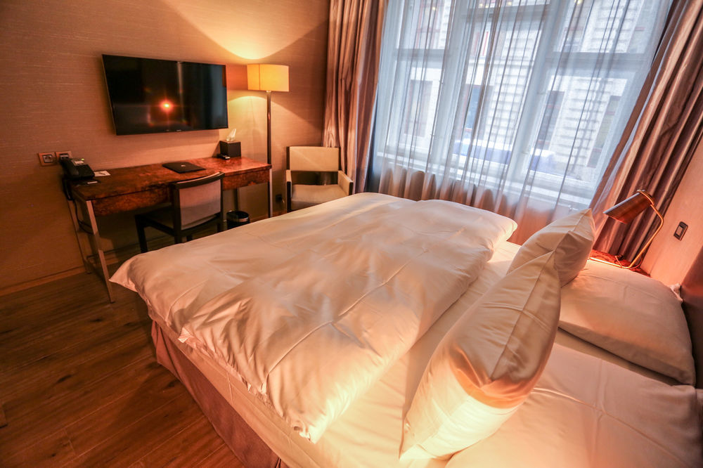 Hotel The Emblem - Preferred & Prague