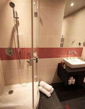 Hotel Red & Blue Design 4*