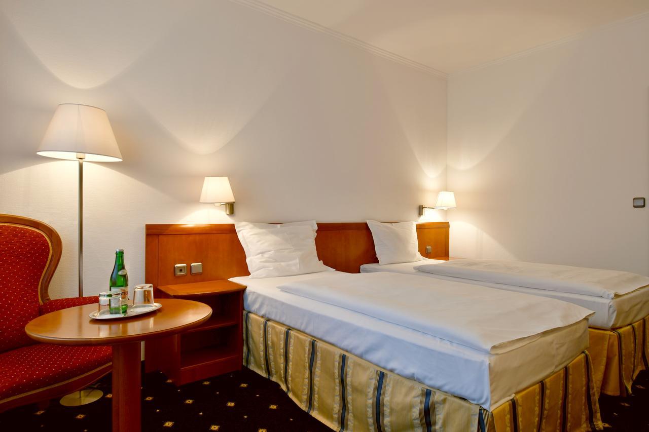 Coronet 4* Prag