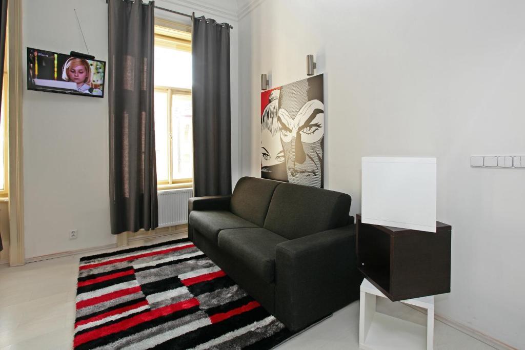 House - The Modern Flat *