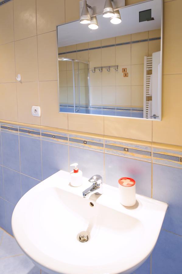 Modern Opatovicka Daire Prag