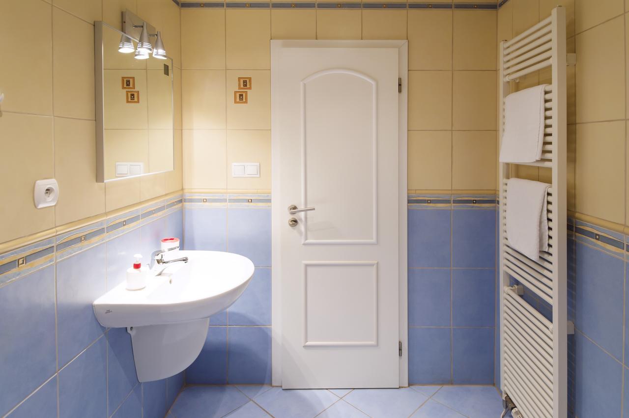 Modern Opatovicka Daire *