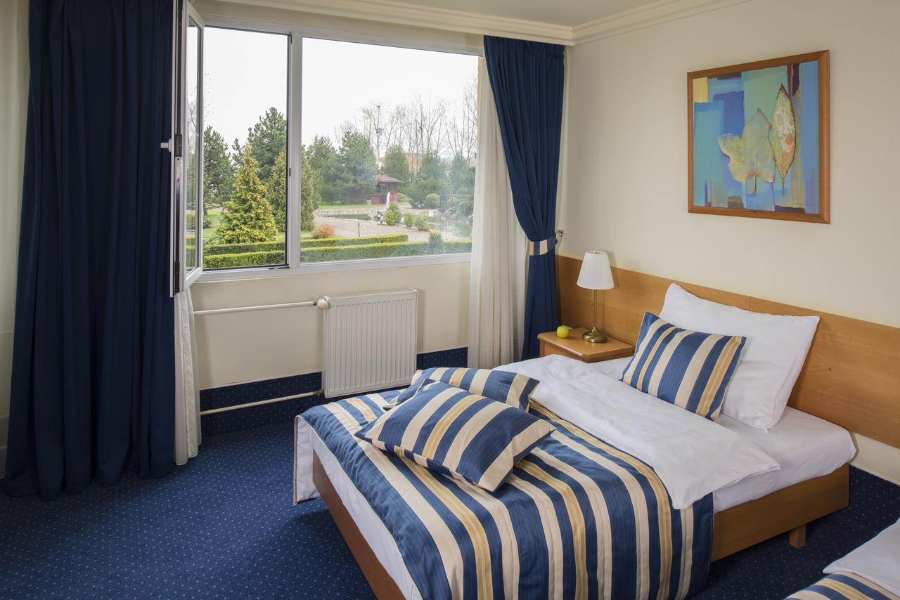 Hotel Top Hotel Praha 4*