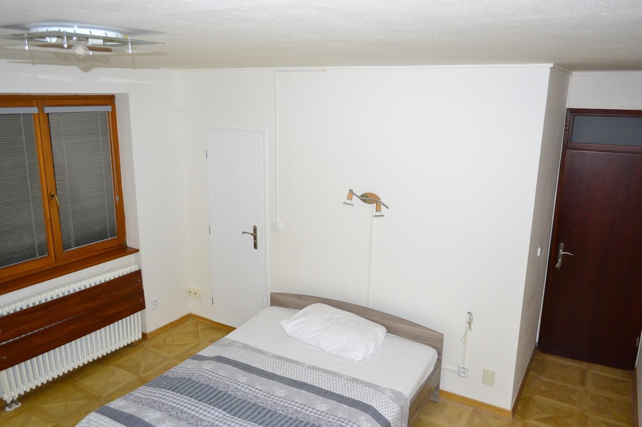 Flying House Guest house