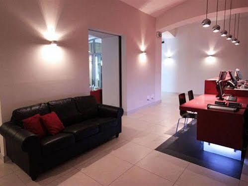 Hotel Red & Blue Design 4*
