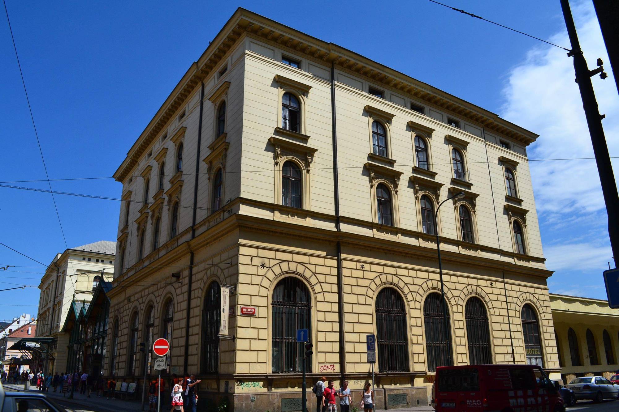 City-inn Hotel 3*
