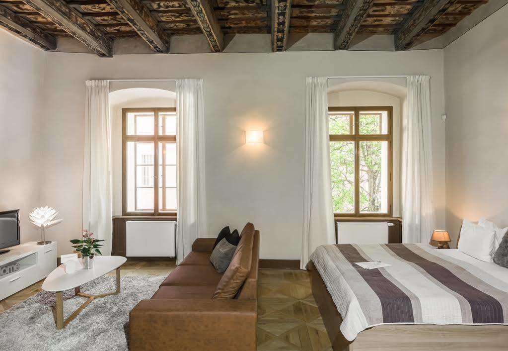 Apartment 3 Epoques By Adrez *