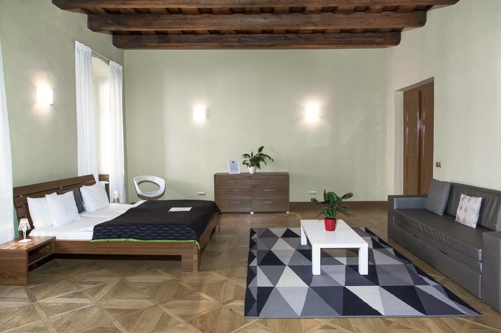 Apartment 3 Epoques By Adrez *
