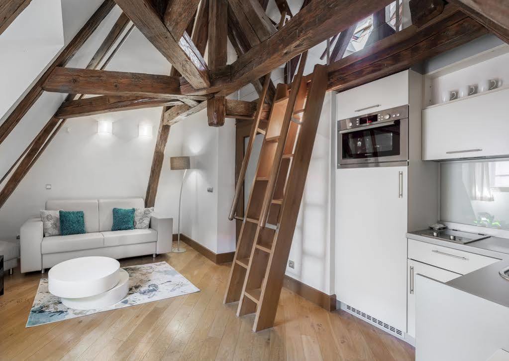 Apartment 3 Epoques By Adrez *