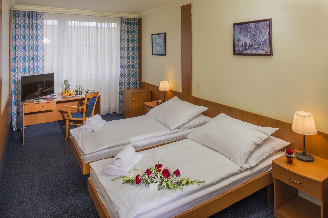 Top Hotel Praha 4* Prague