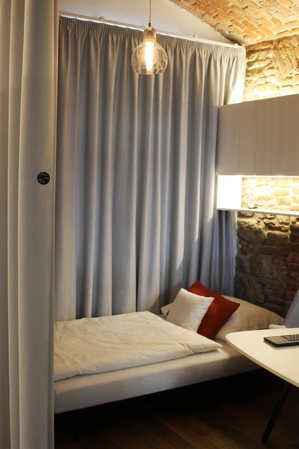 Living Showroom Jakubska Apartment