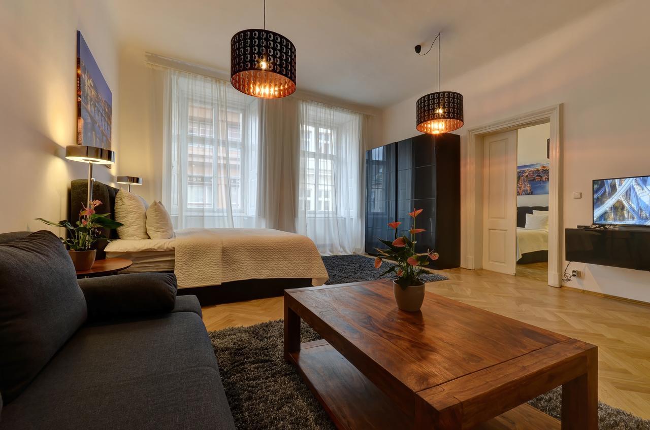 Royal Route Apartamento