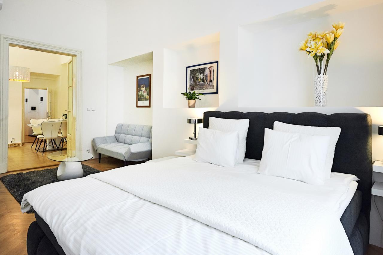 Royal Route Apartamento