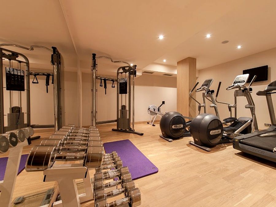 Hotel Occidental Five 4*