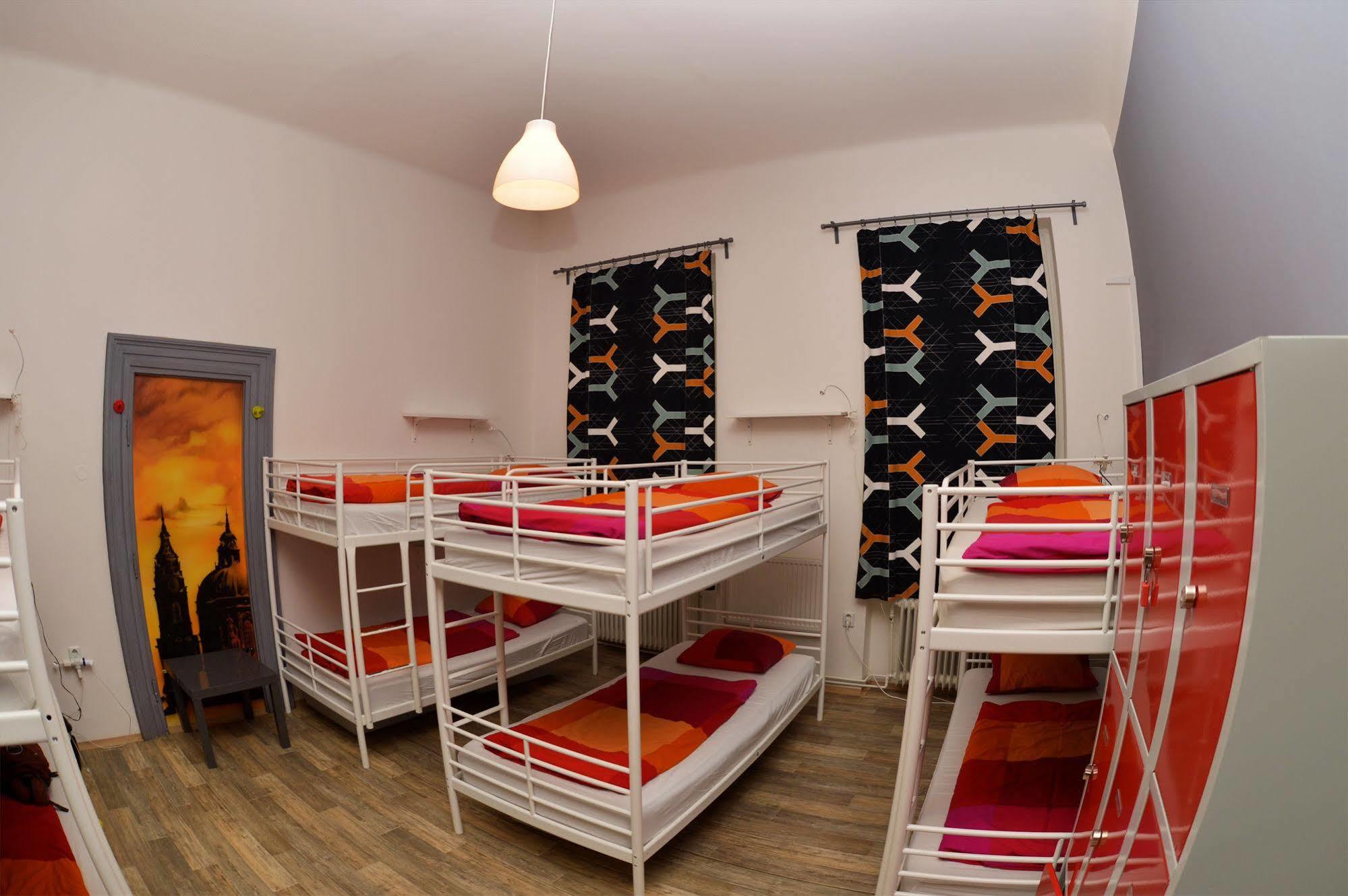 Onefam Hostel