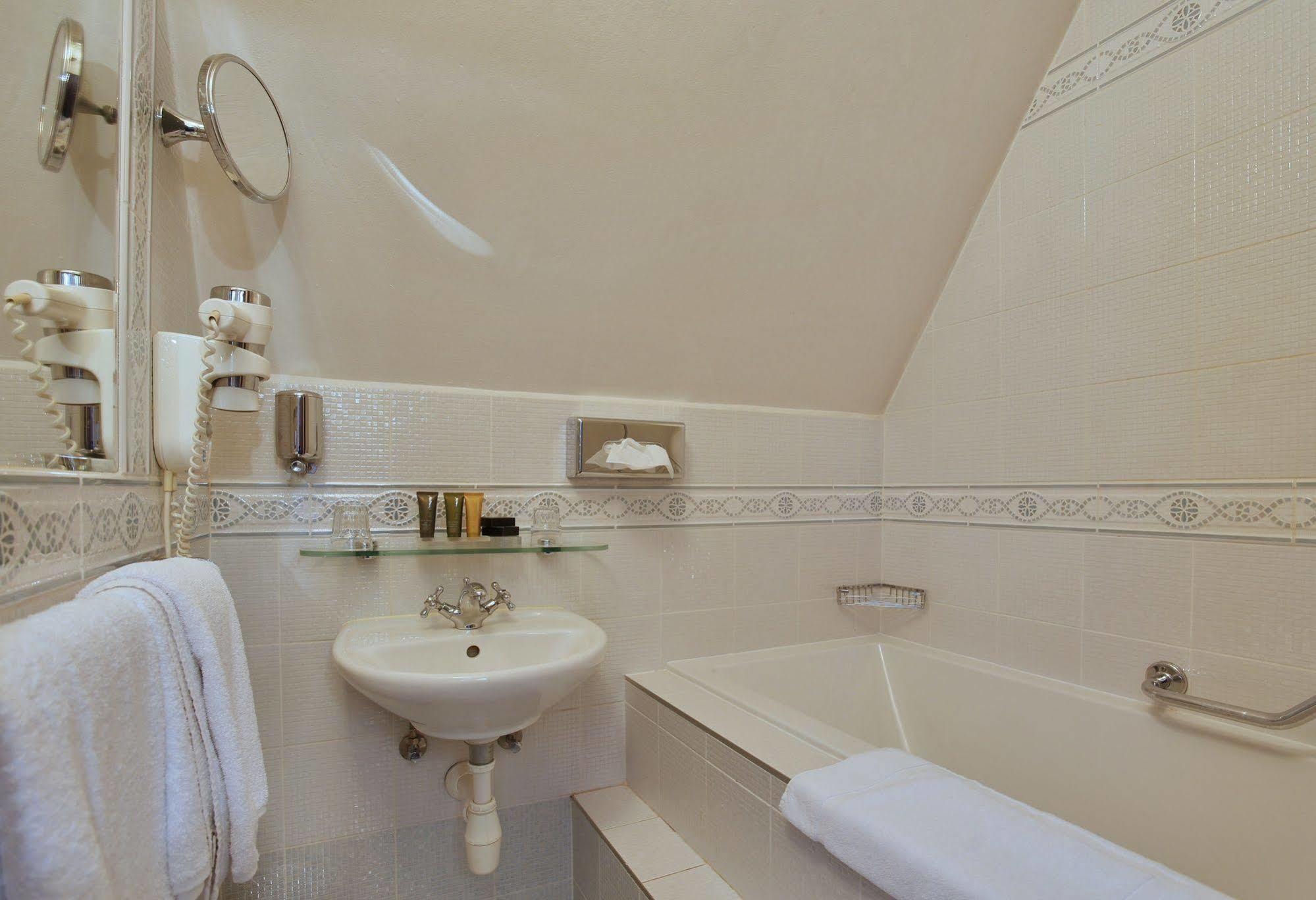 U Pava 4* Prague