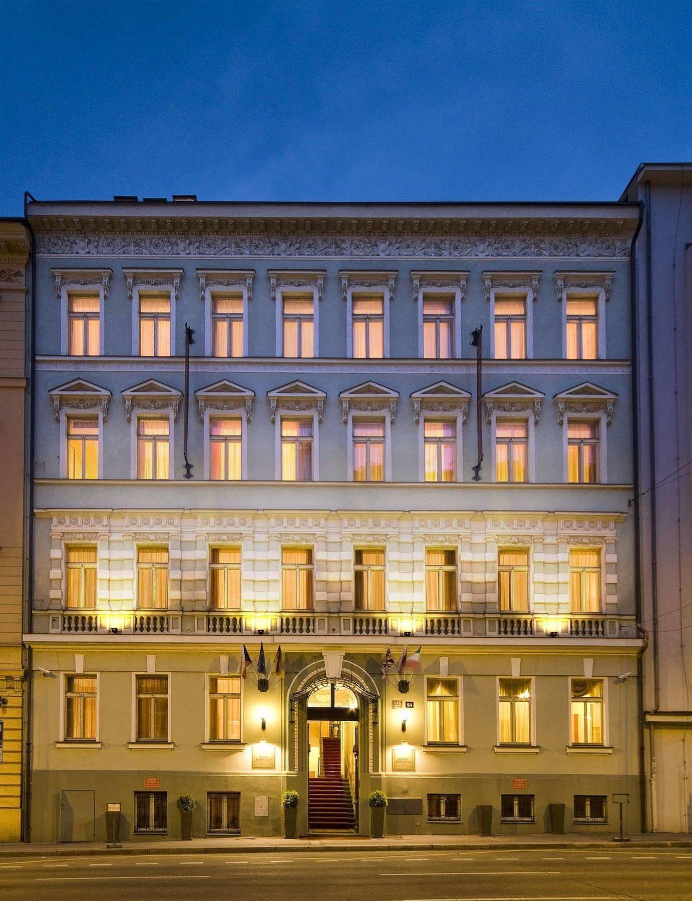 Otel Raffaello Prag